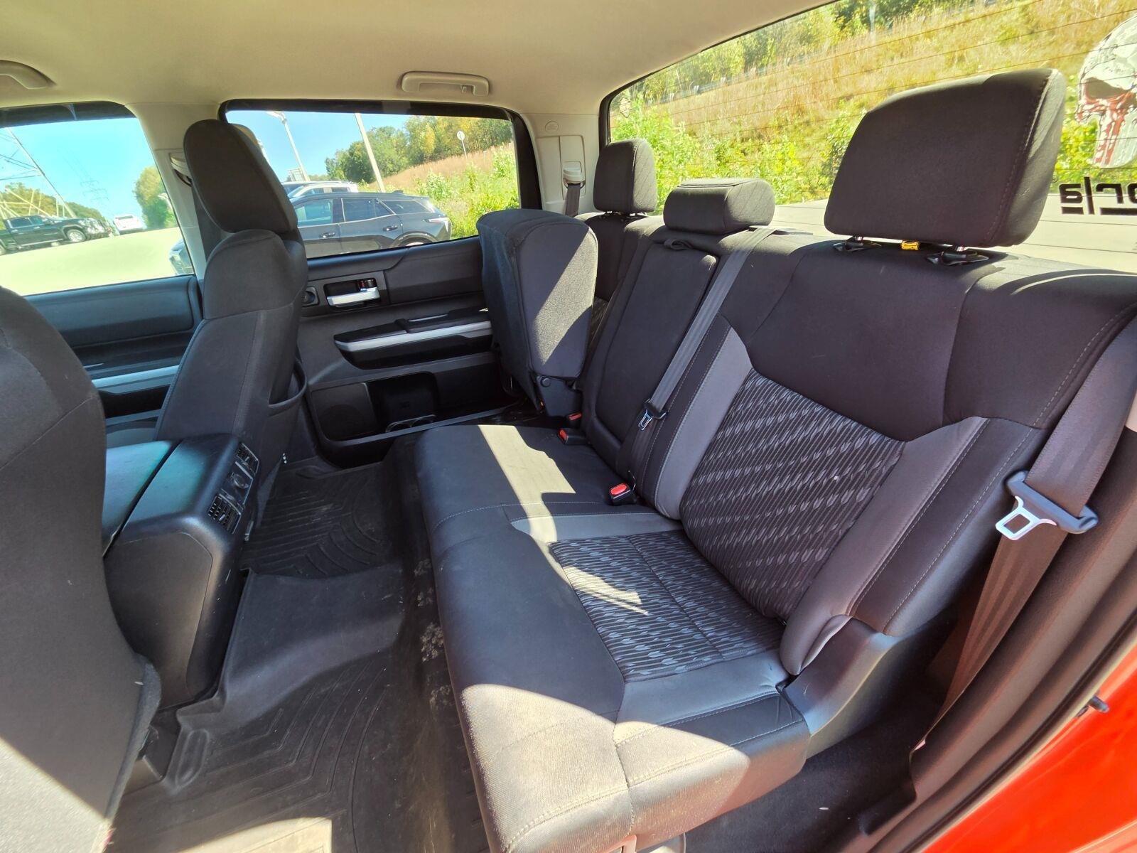 Used 2018 Orange Toyota SR5 image 10
