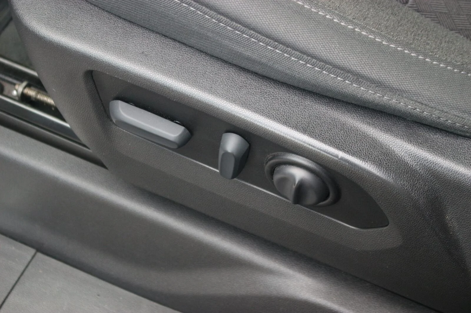 Used 2021 NORTHSKY BLUE METALLIC Chevrolet RST image 19