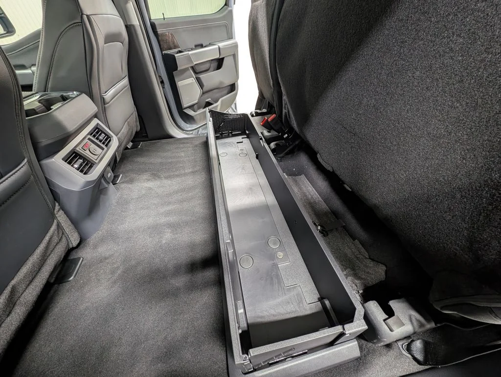 New 2026 Glacier Gray Metallic Tri-Coat Ford F-250® Lariat® image 22