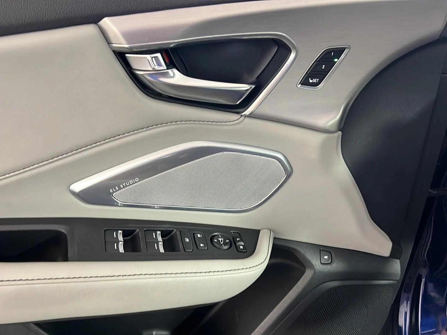 Used 2019 Fathom Blue Pearl Acura SH-AWD w/Tech image 16
