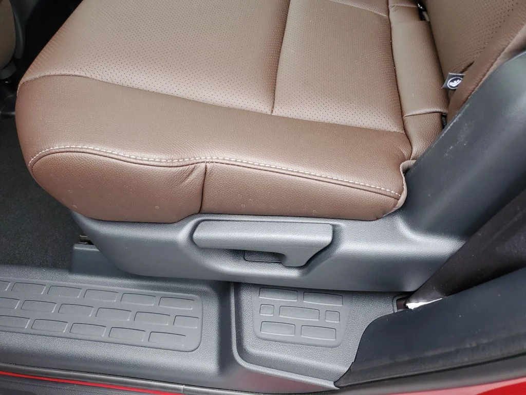 Used 2024  Honda EX-L image 15