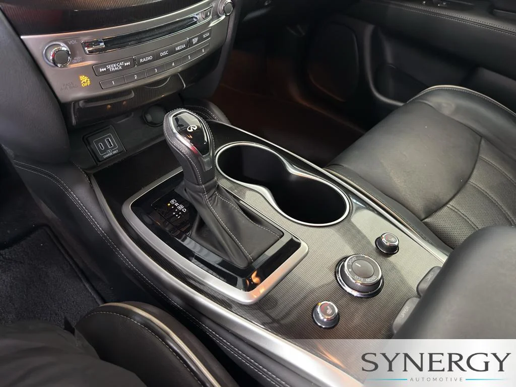 Used 2019 Liquid Platinum INFINITI LUXE image 13