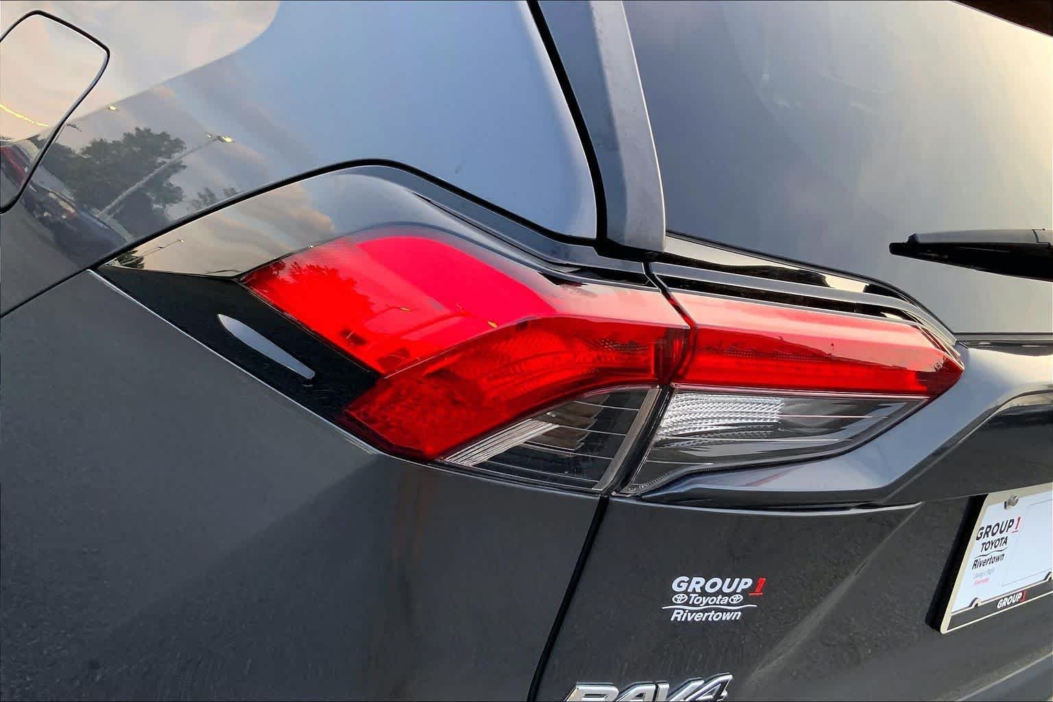 Used 2024 Magnetic Gray Metallic Toyota XLE Premium image 27