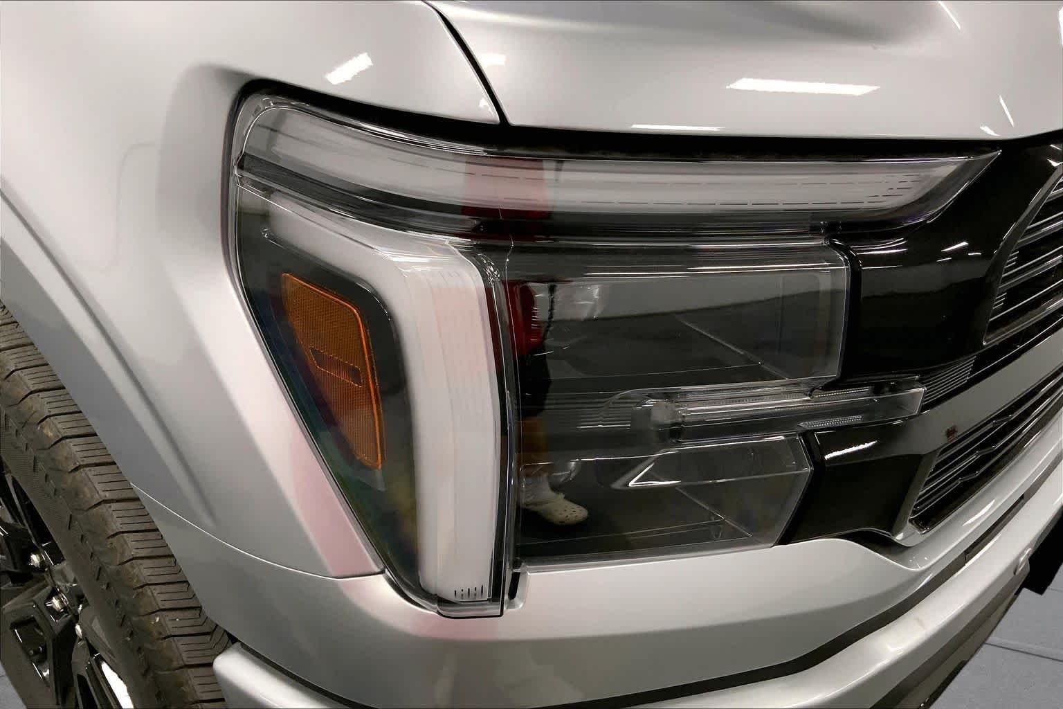 New 2026 Iconic Silver Metallic Ford Platinum® image 12