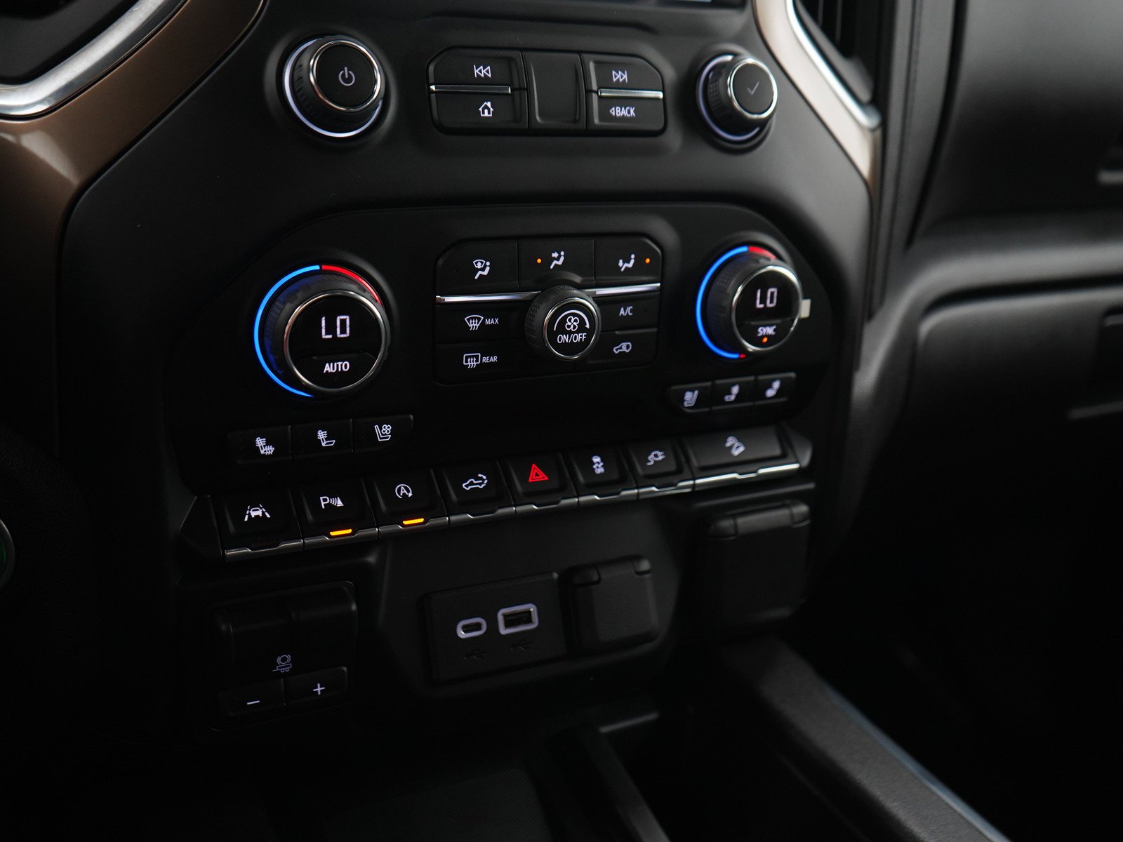 Used 2022 Northsky Blue Metallic Chevrolet High Country image 21