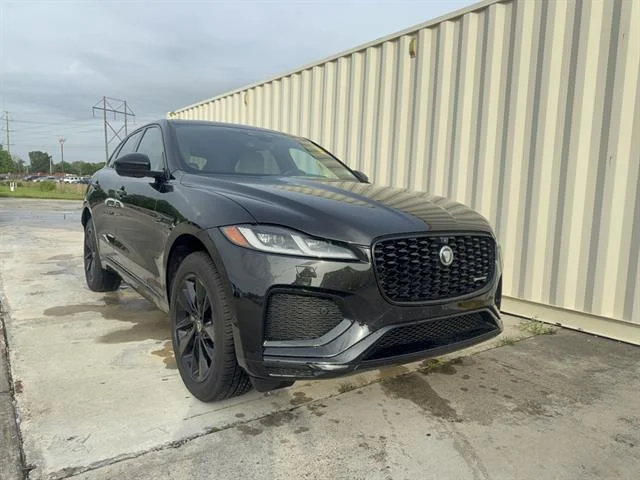 2024 Jaguar F-PACE P250 R-Dynamic S's photo