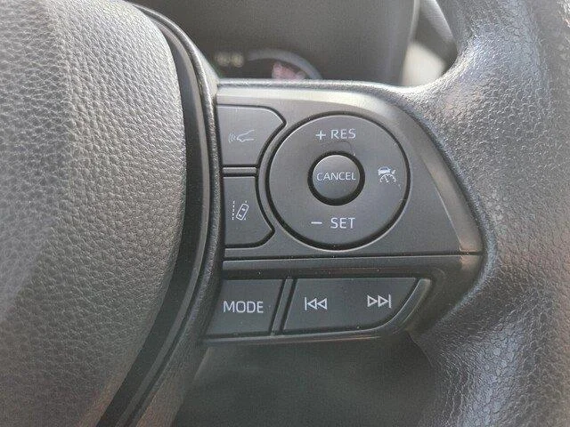 Used 2025 Ruby Flare Pearl Toyota XLE image 14