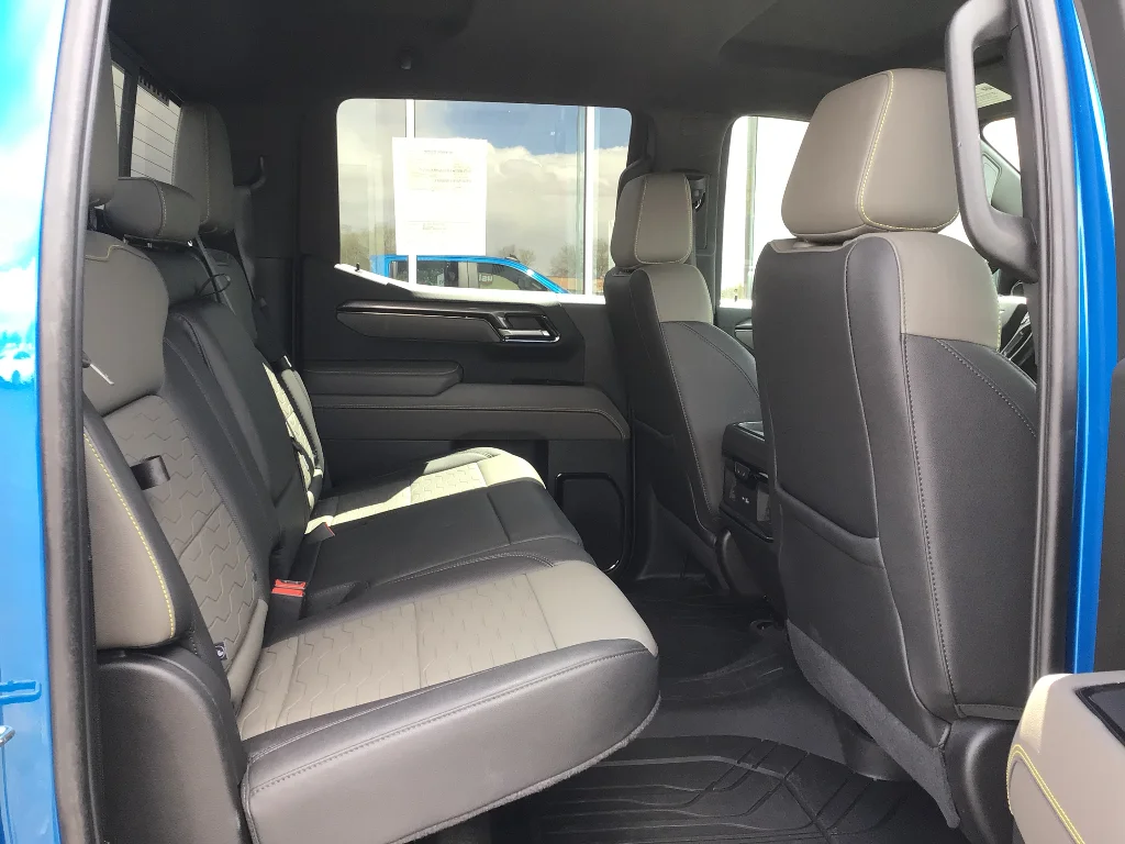 Used 2022 Glacier Blue Metallic Chevrolet ZR2 image 8
