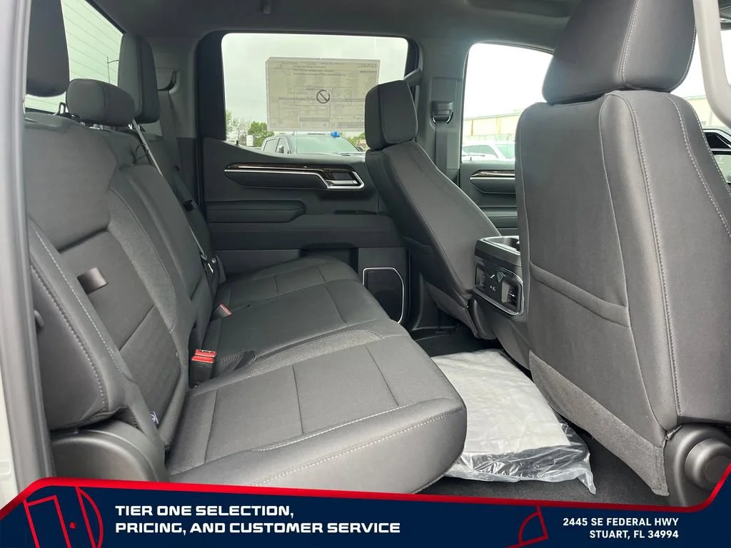 New 2026 Sterling Metallic GMC Elevation image 17