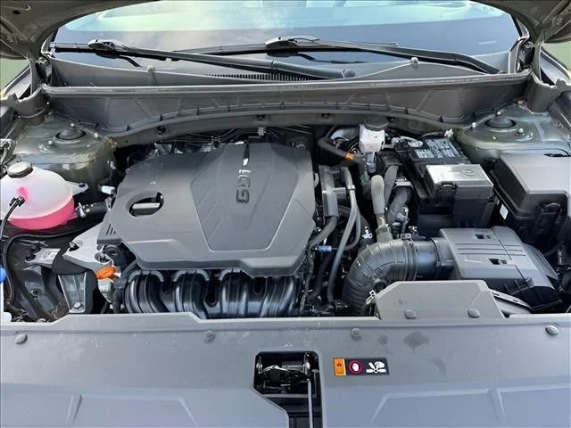 Used 2025 Green Hyundai SEL image 18