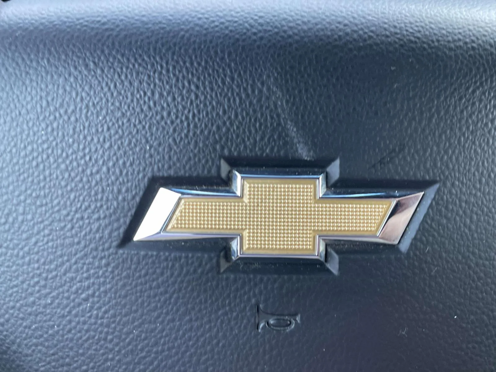 Used 2022 EMPIRE BEIGE METALLIC Chevrolet LT image 33