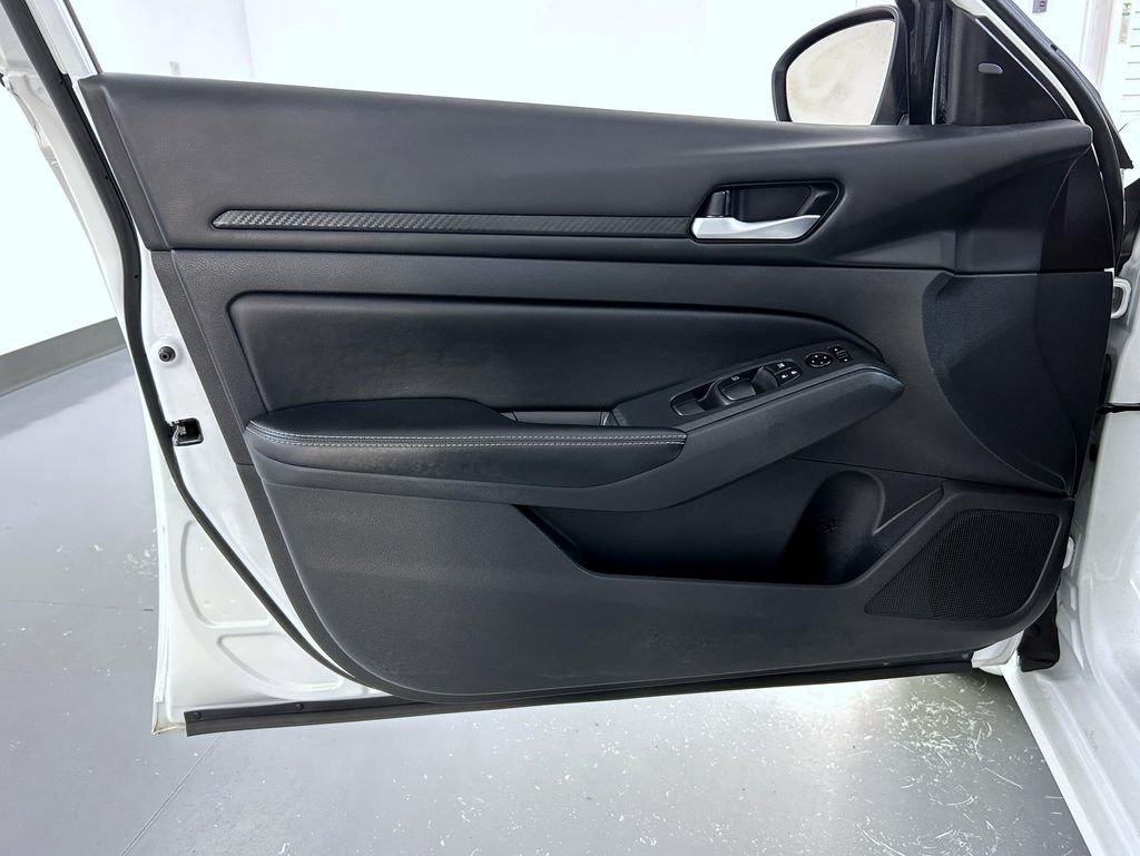 2024 Nissan Altima SV - Photo 10