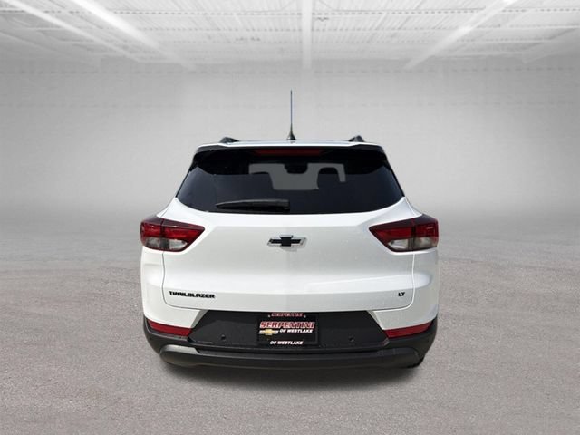 New 2026 Summit White Chevrolet LT image 25