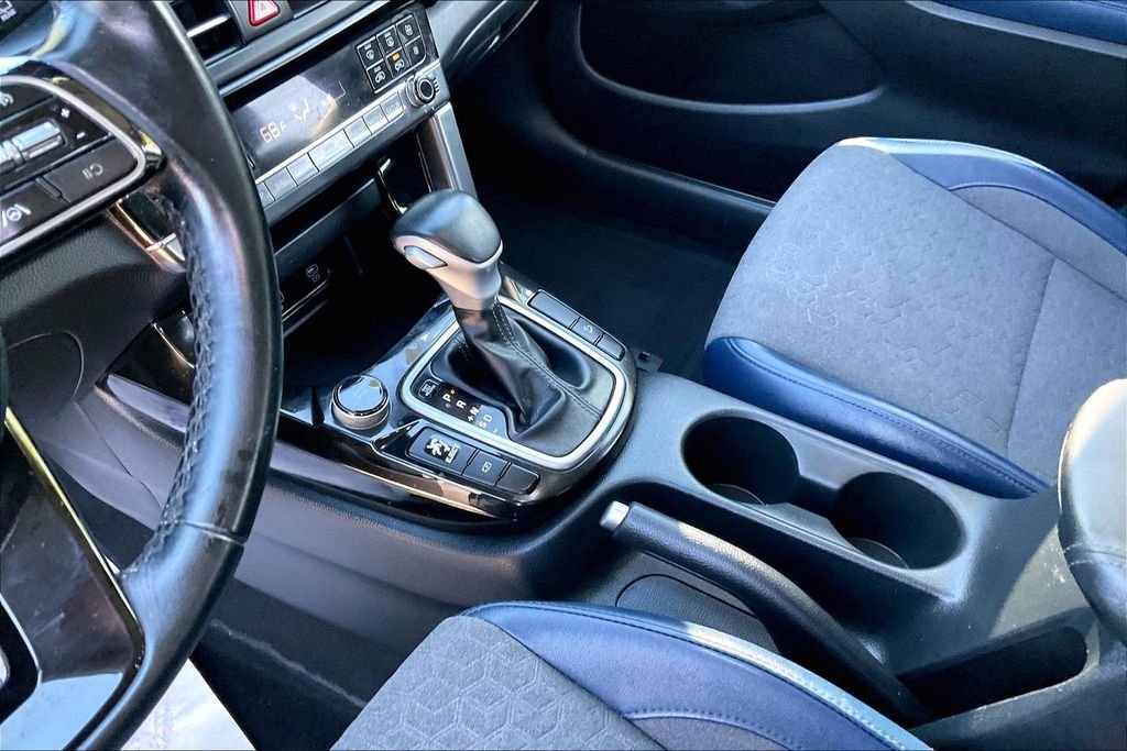 Used 2024 Black Kia S image 17