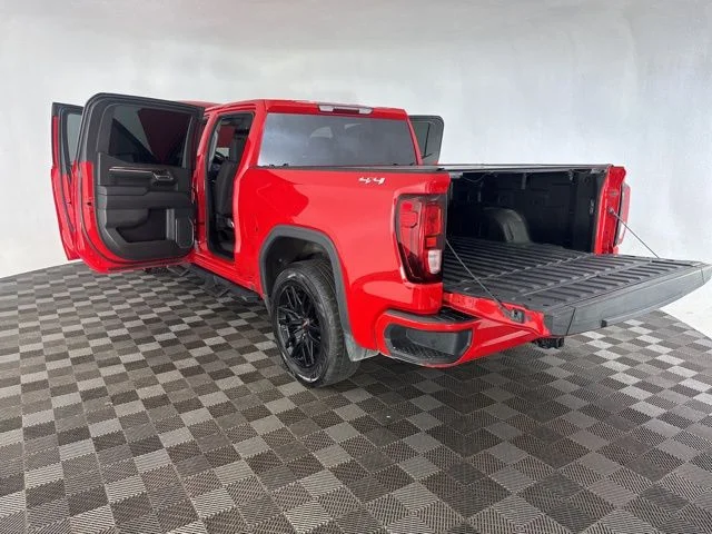 Used 2023 Red GMC Elevation image 18