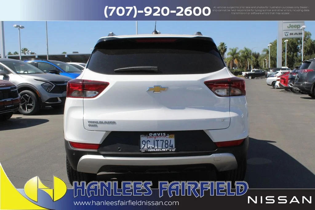 Used 2023 White Chevrolet LT image 8