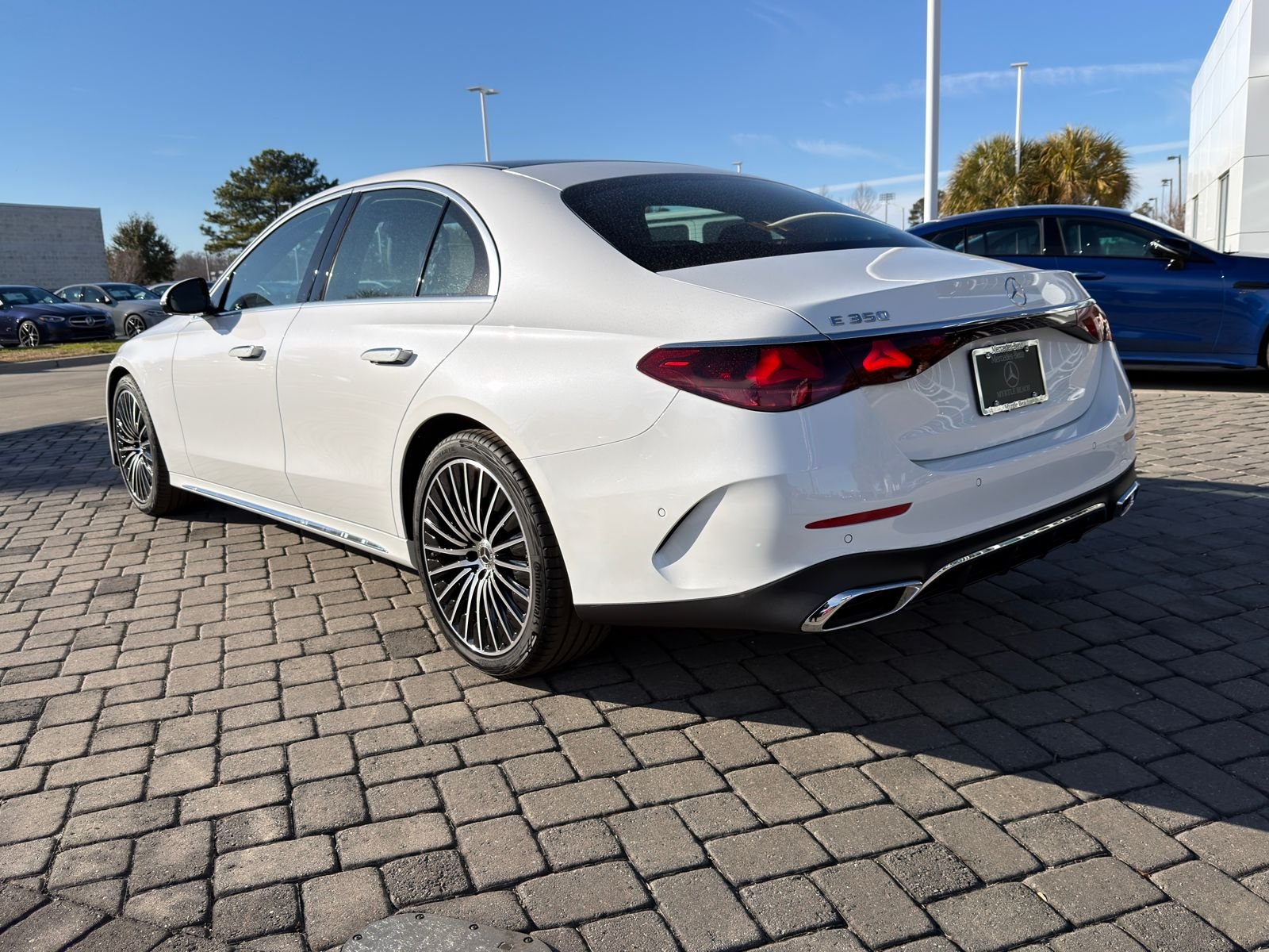 New 2026 Moonlight White Metallic Mercedes-Benz E 350 image 11
