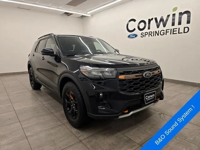 New 2026 Agate Black Metallic Ford Tremor® image 6