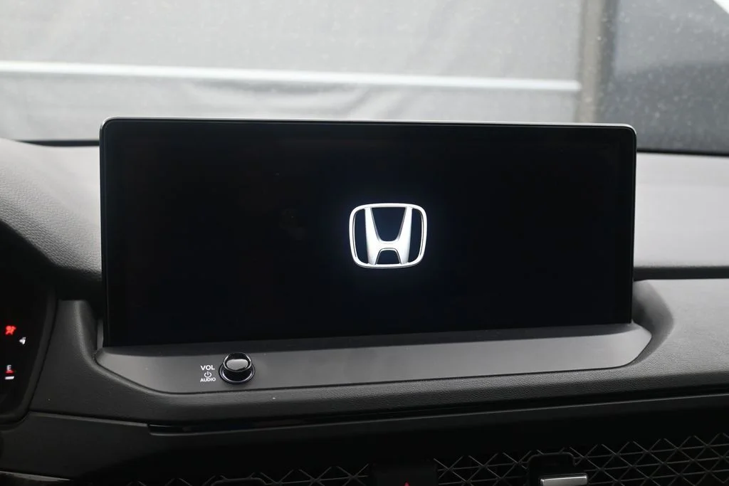 Certified Used 2024 Platinum White Pearl Honda HYBRID TRG image 21
