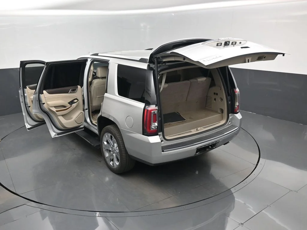 Used 2020 Silver GMC Denali image 30