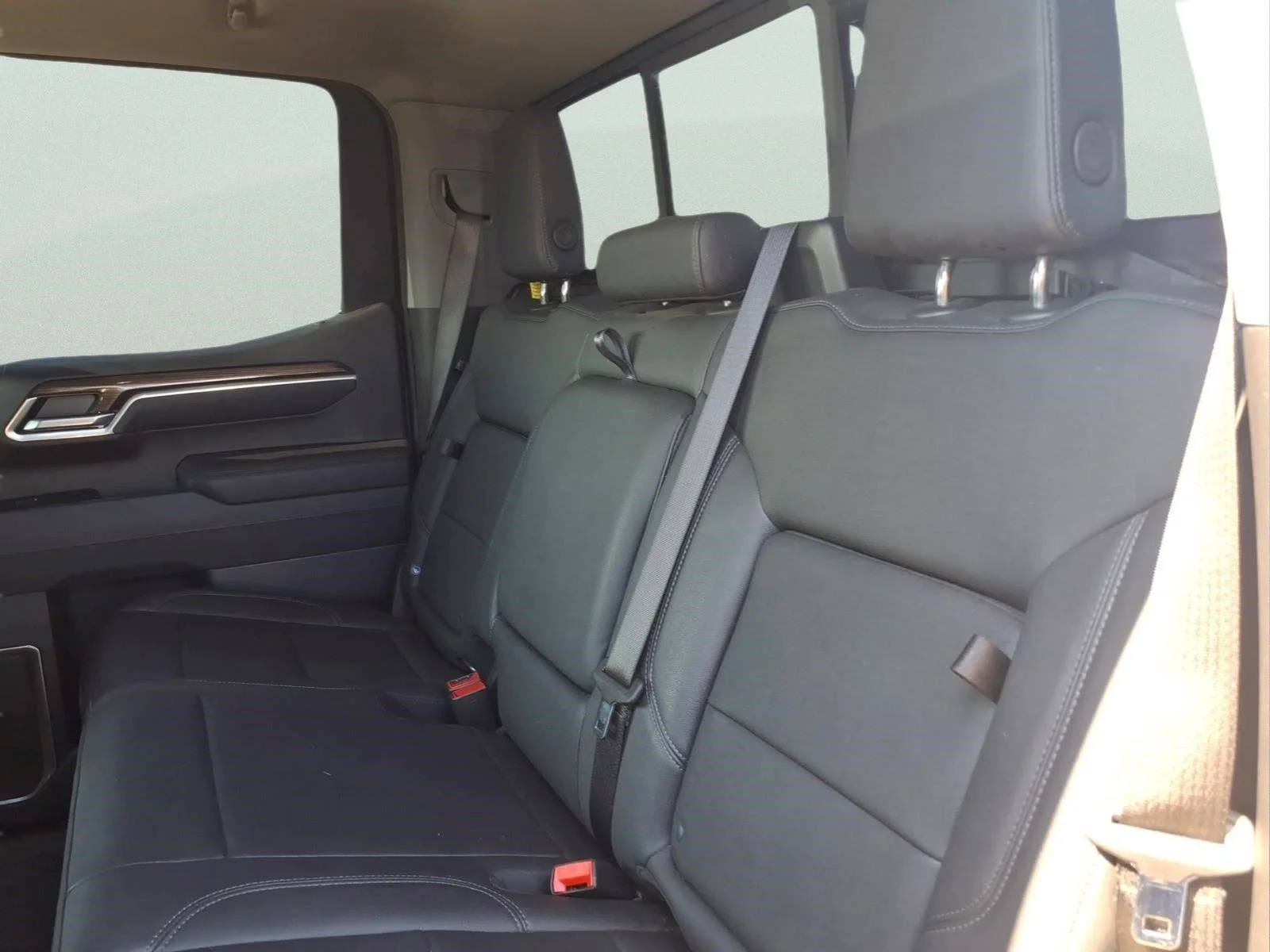 Used 2025 Sterling Gray Metallic Chevrolet LT image 13