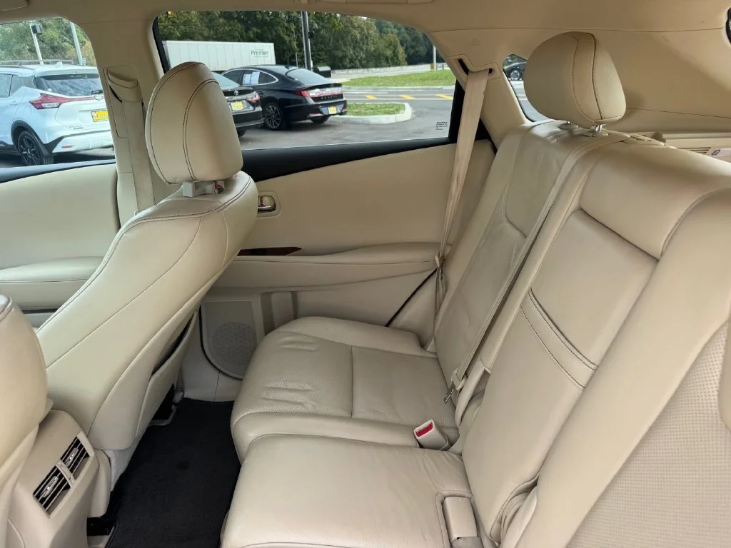 Used 2013 White Lexus 350 image 8