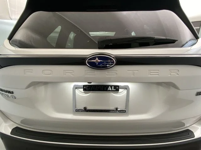 Used 2025 White Subaru Sport image 27