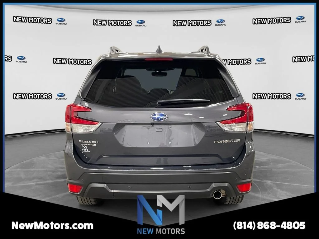 Used 2022 Magnetite Gray Metallic Subaru Limited image 4