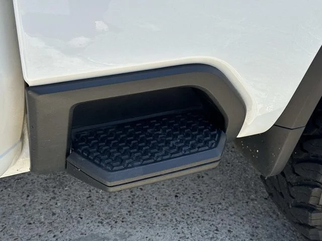 Used 2024 White Chevrolet LT image 19