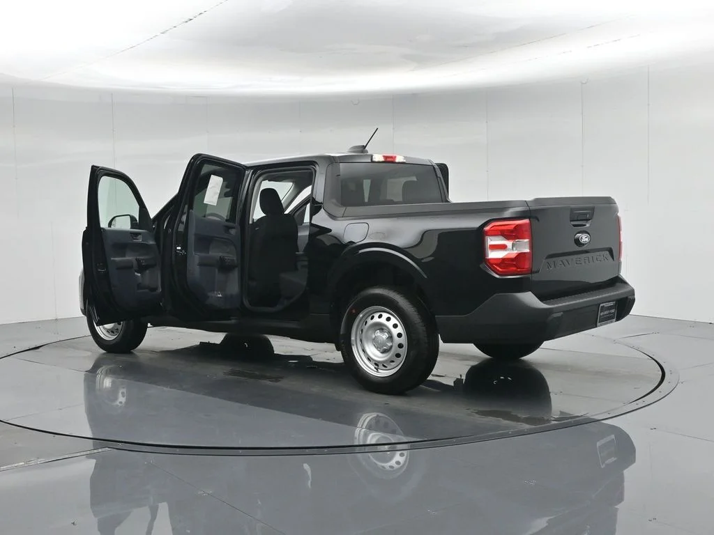New 2026 Shadow Black Ford XL image 28