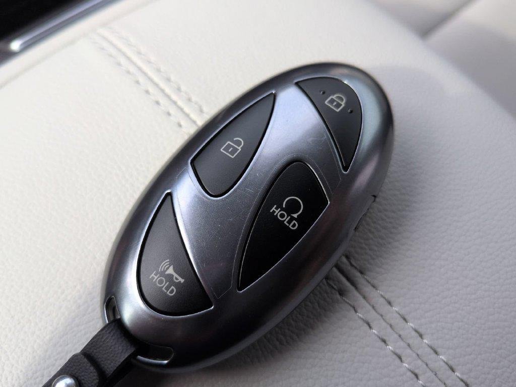 New 2026 White Hyundai SEL Plus FWD image 46