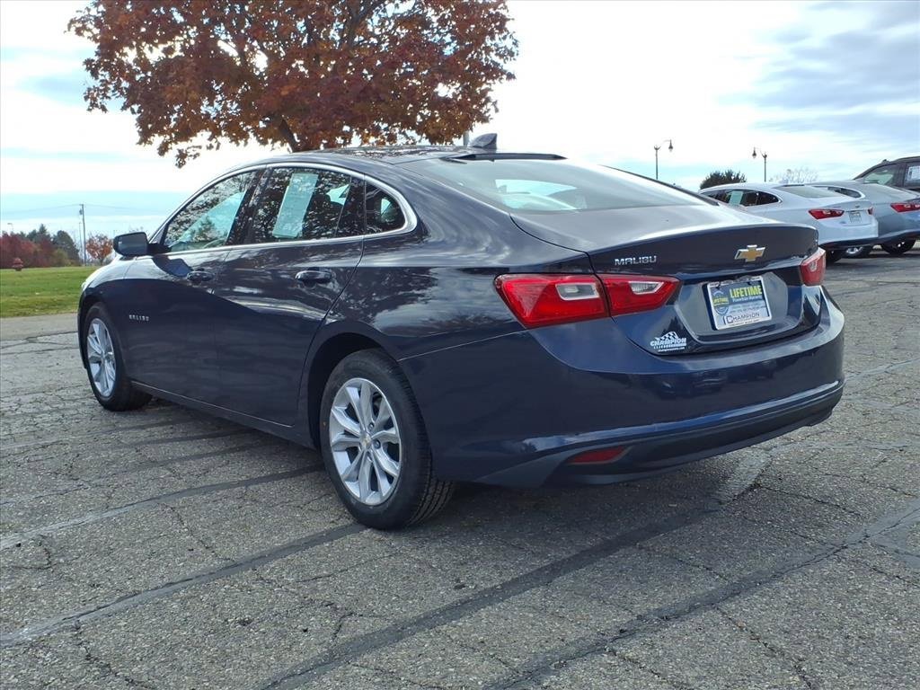 2025 Chevrolet Malibu 1LT photo 4