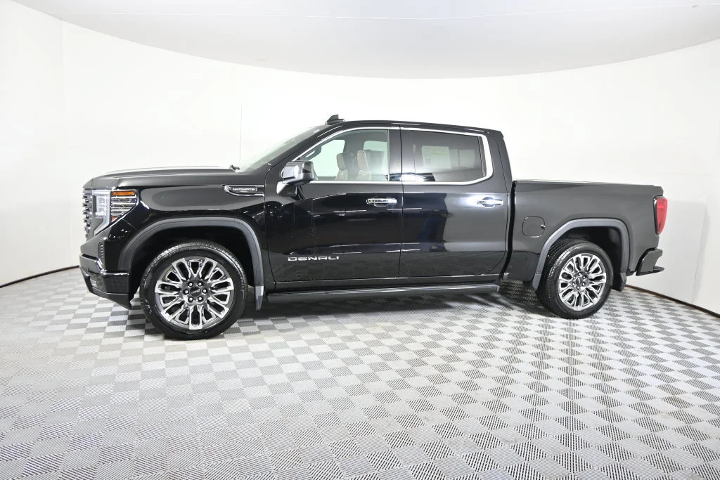 Used 2025 GMC Sierra 1500 Denali Ultimate with VIN 1GTUUHELXSZ215925 for sale in Forest Lake, Minnesota