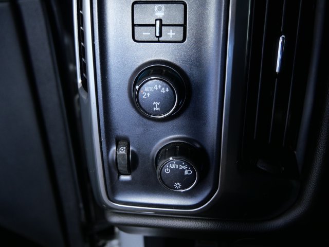 Used 2019 Gray Chevrolet LT image 25