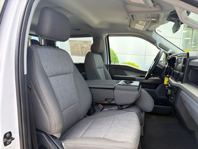 Used 2024 White Ford XL image 17