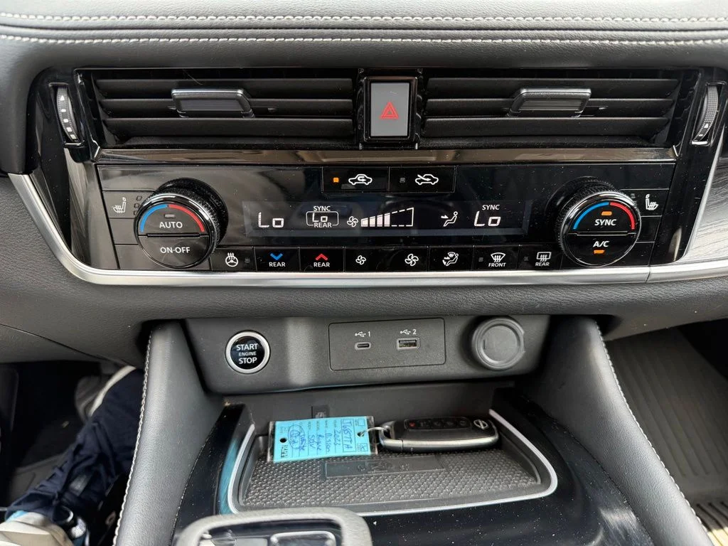Certified Used 2023 White Nissan Platinum image 19