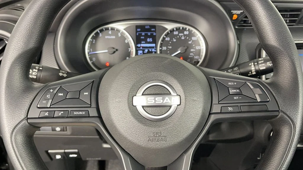 2025 Nissan KICKS PLAY Base - Photo 23