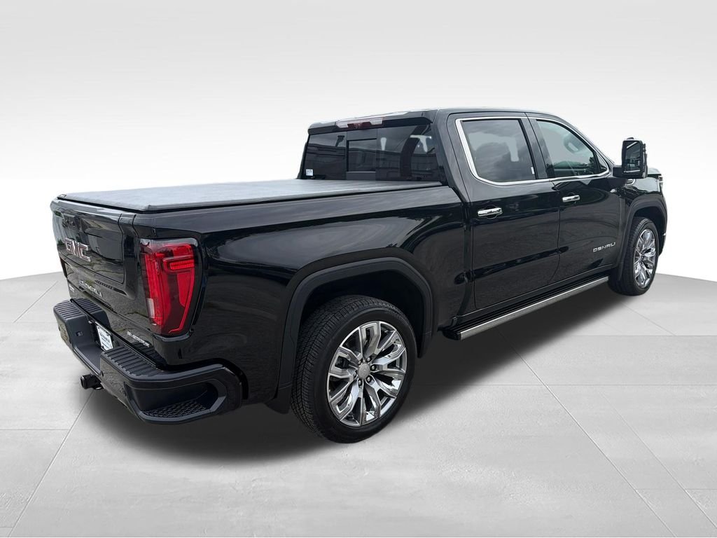 Used 2025 Black GMC Denali image 5
