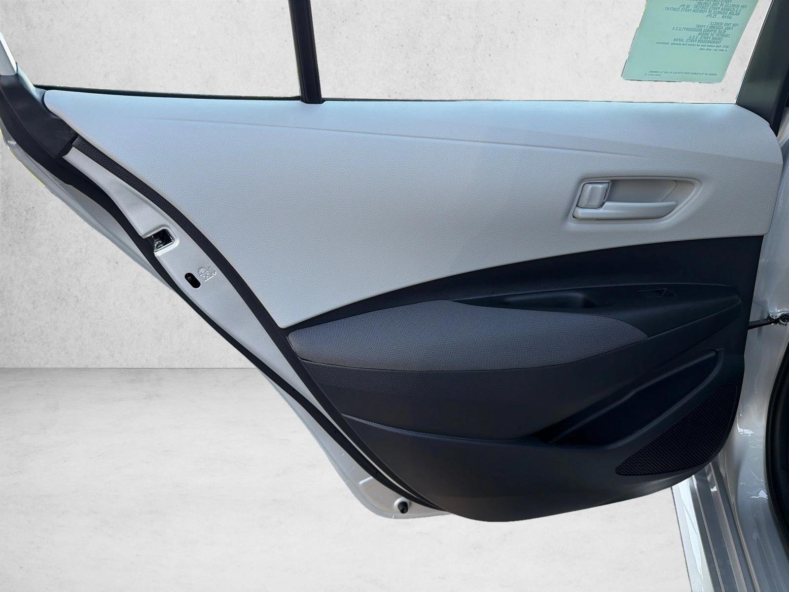 New 2026 Classic Silver Metallic Toyota LE image 21