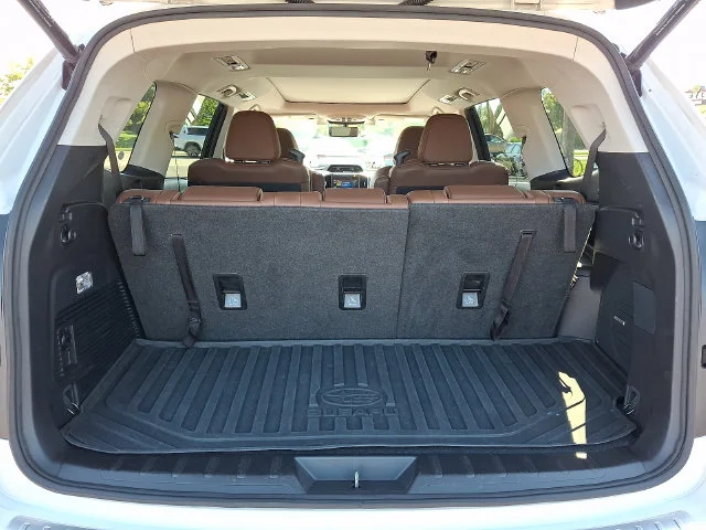 Used 2019 White Subaru Touring image 33