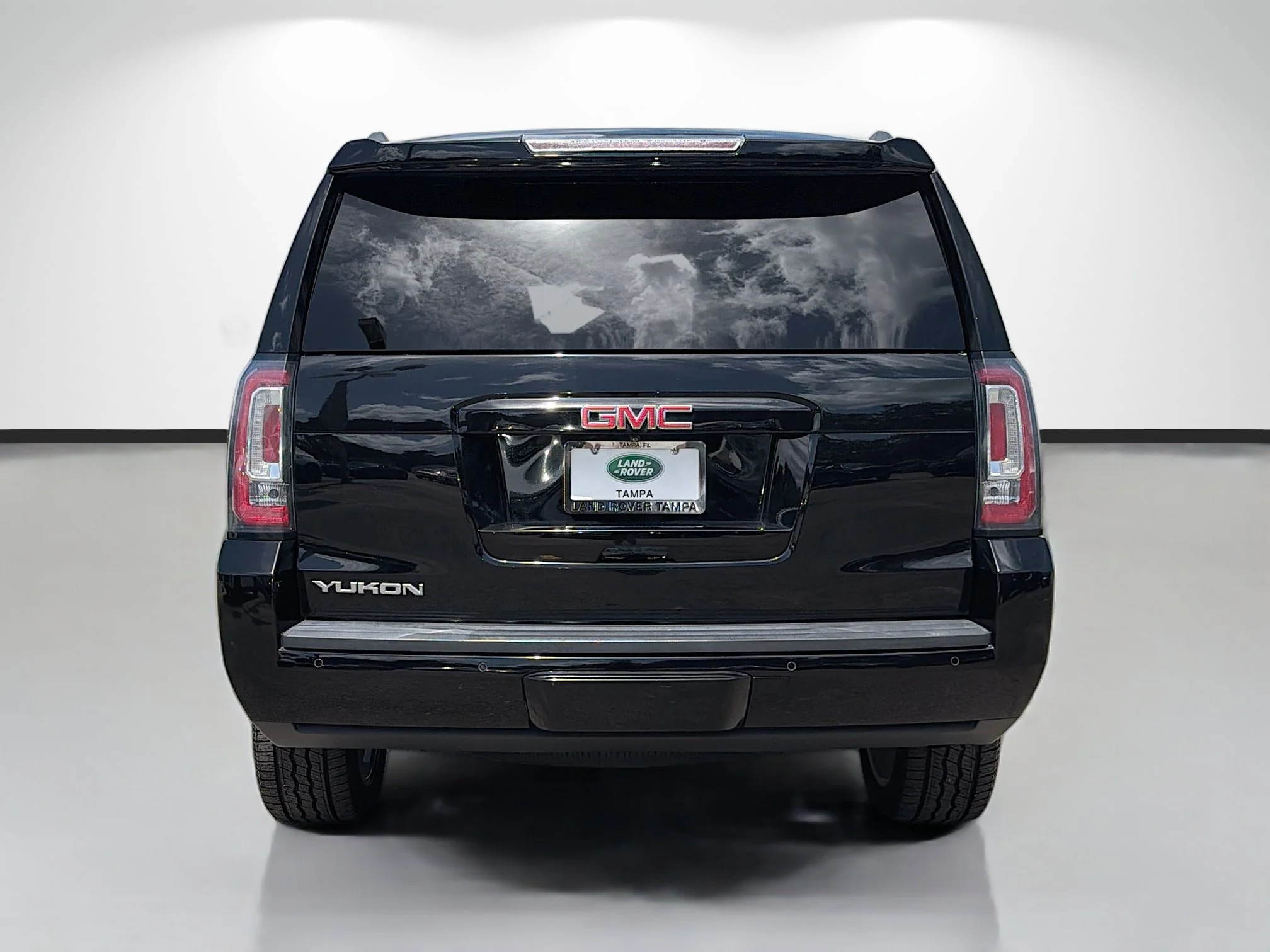 Used 2019 Onyx Black GMC SLT Standard Edition image 4