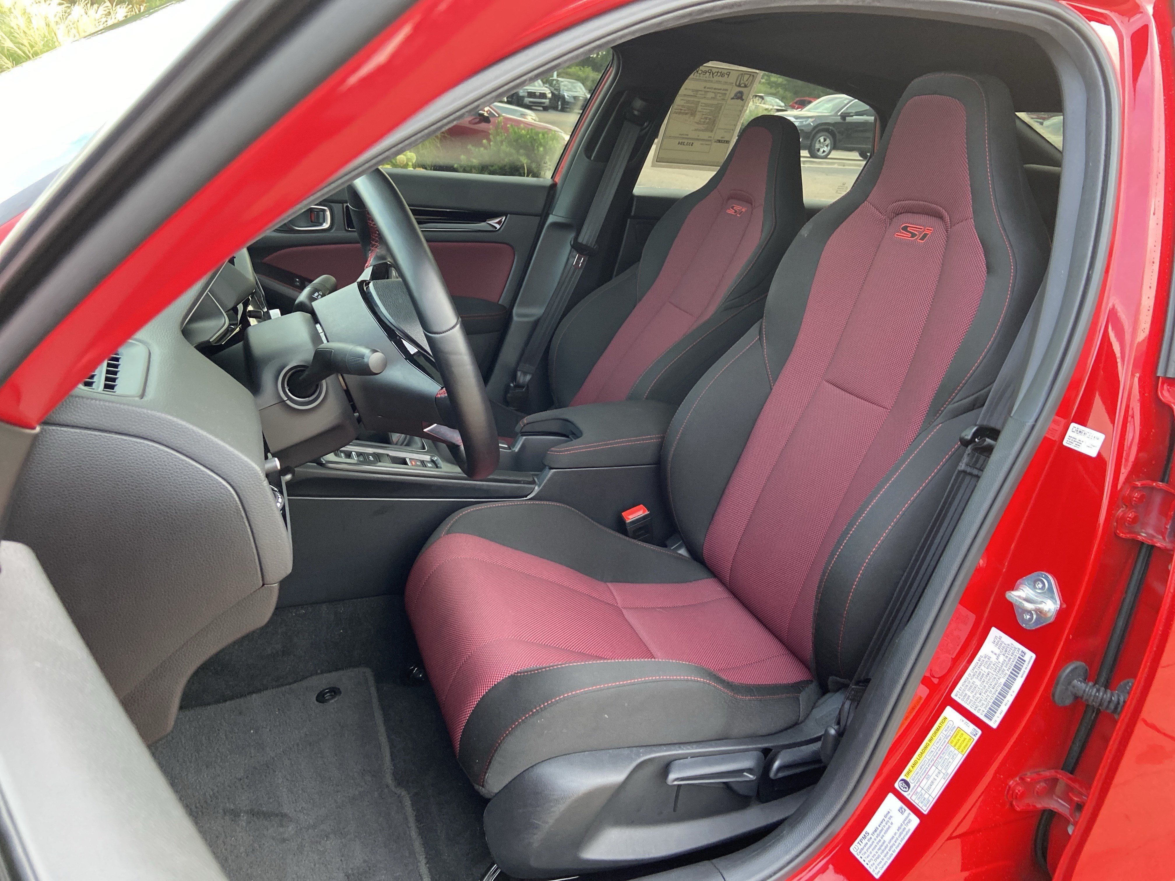 Used 2025 Rallye Red Honda  image 18