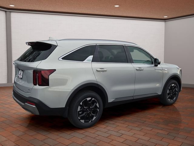 New 2026 White Kia S image 3