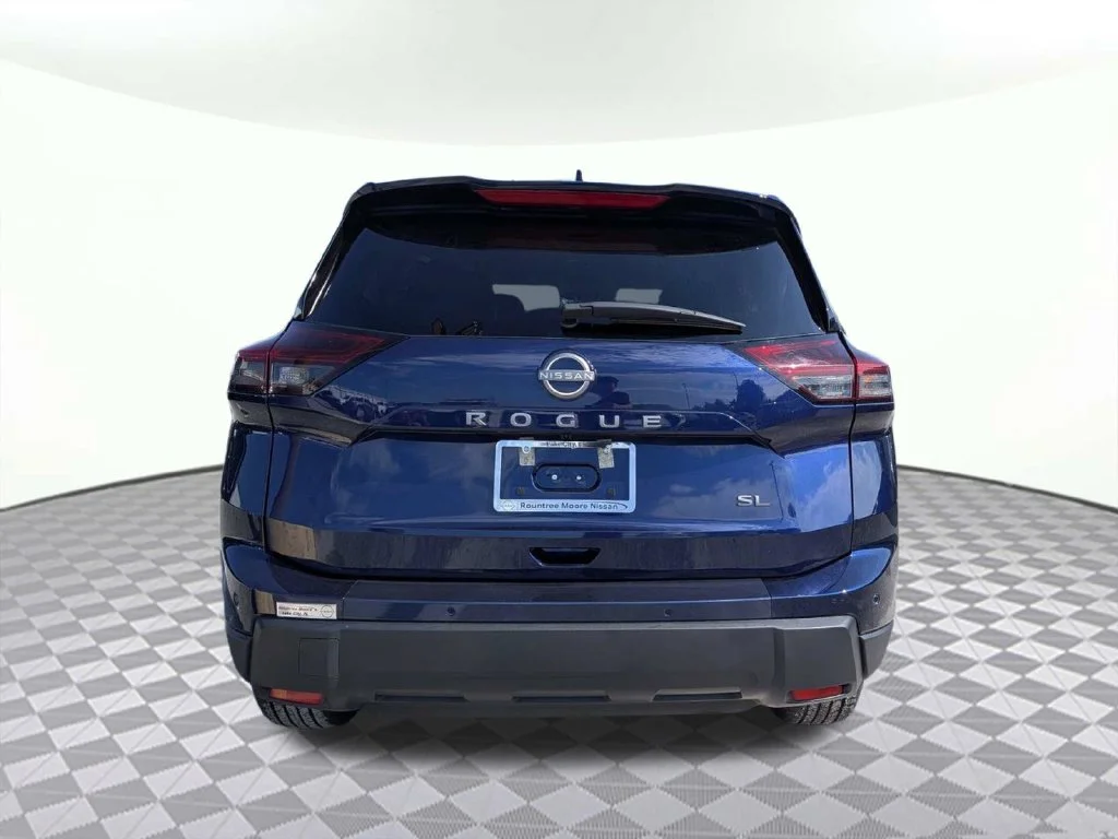 Used 2026 Blue Nissan SL image 4