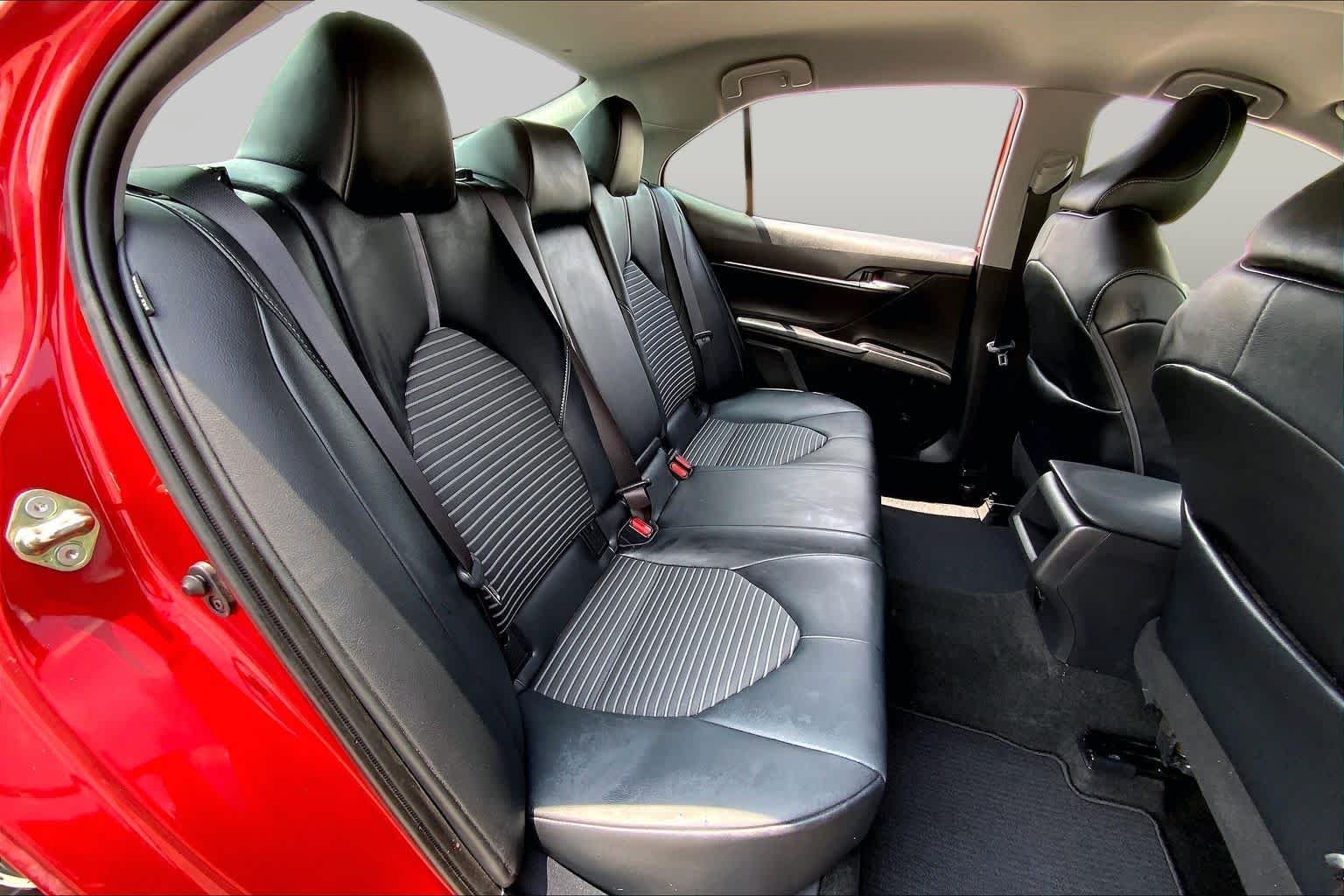 Used 2020 Supersonic Red Toyota SE image 19