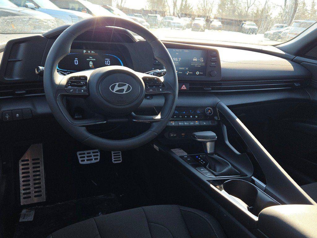 New 2026 White Hyundai SEL Sport Premium image 19