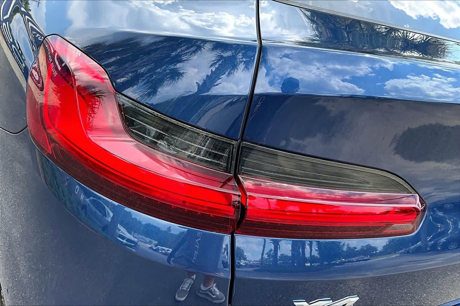 Used 2021 Phytonic Blue Metallic BMW xDrive30i image 29