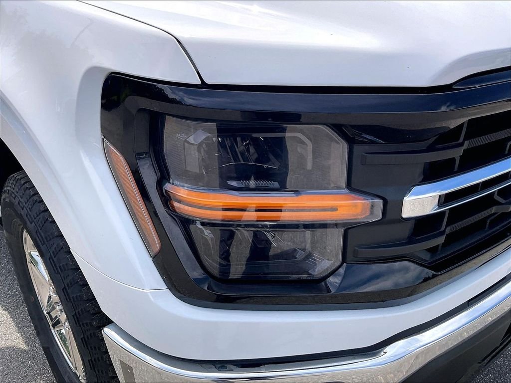 Used 2025 White Ford XLT image 29