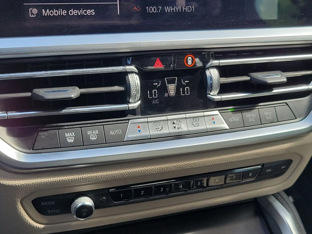 Used 2021 White BMW M440i xDrive image 36