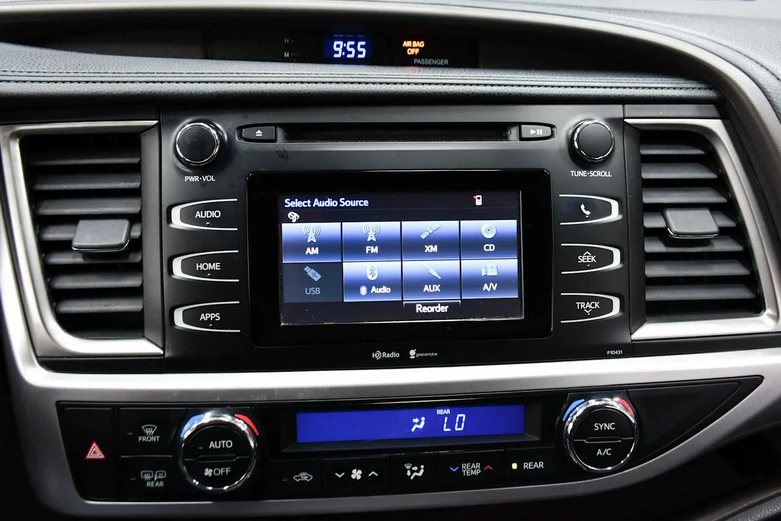 Used 2015 Predawn Gray Mica Toyota LE image 19